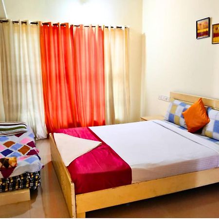 Golden Magnolia Homestay Bangalore Eksteriør billede